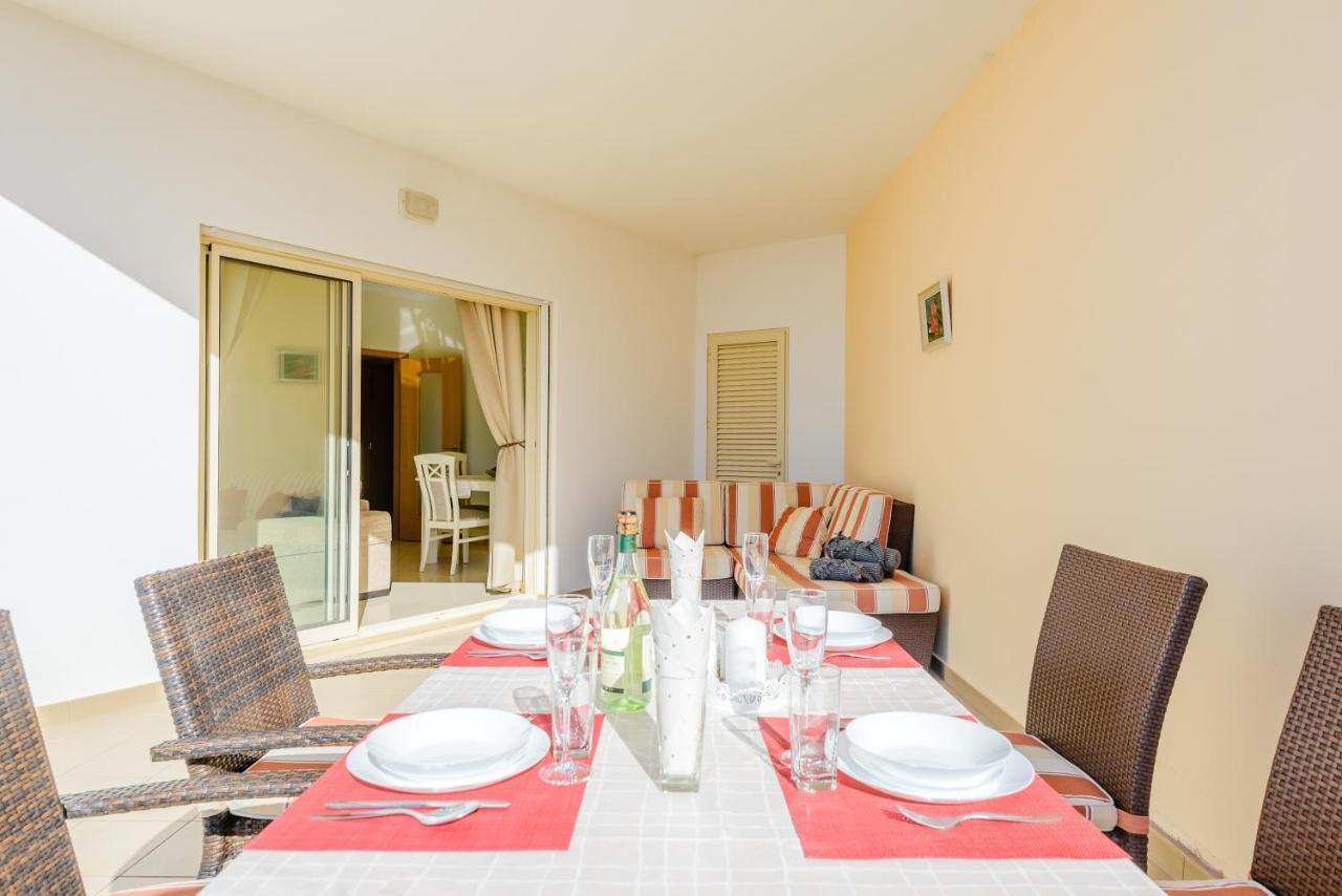 Bnb Homes Ocean View Apartment With Huge Sunny Terrace, 2 Swimming Pools & Tennis Court Albufeira Eksteriør billede