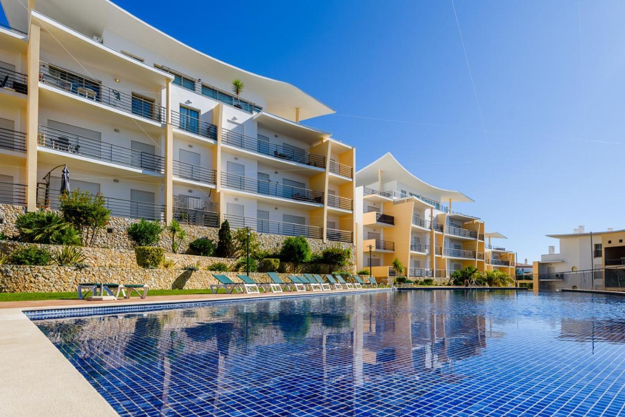 Bnb Homes Ocean View Apartment With Huge Sunny Terrace, 2 Swimming Pools & Tennis Court Albufeira Eksteriør billede