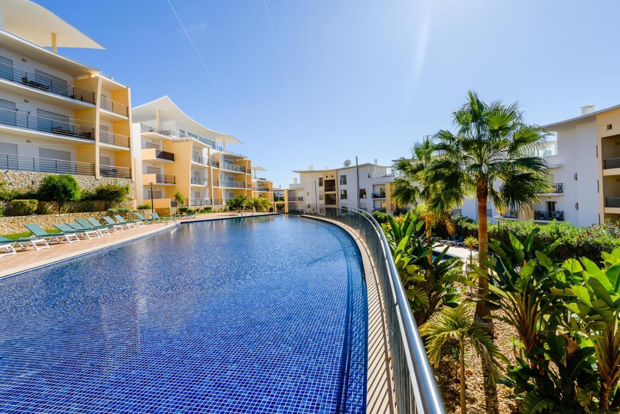 Bnb Homes Ocean View Apartment With Huge Sunny Terrace, 2 Swimming Pools & Tennis Court Albufeira Eksteriør billede